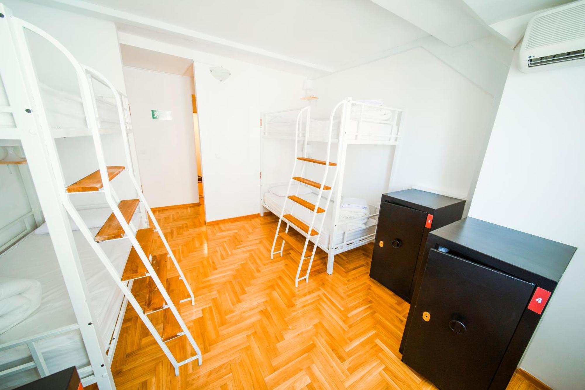 New Generation Hostel Prague Center Esterno foto